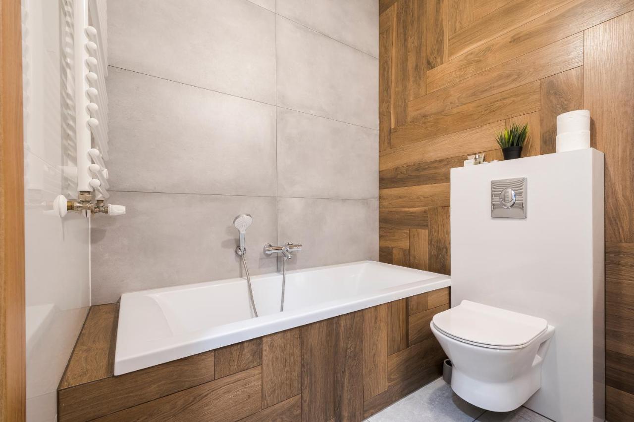 Apartament Z Ogrodkiem I Garazem Poznan Luaran gambar
