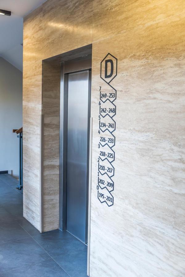 Apartament Z Ogrodkiem I Garazem Poznan Luaran gambar