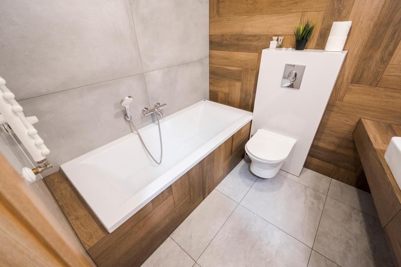 Apartament Z Ogrodkiem I Garazem Poznan Luaran gambar