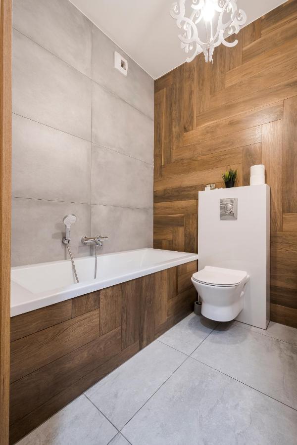Apartament Z Ogrodkiem I Garazem Poznan Luaran gambar